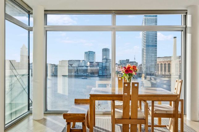 Flat for sale in The Montevetro Building, Battersea