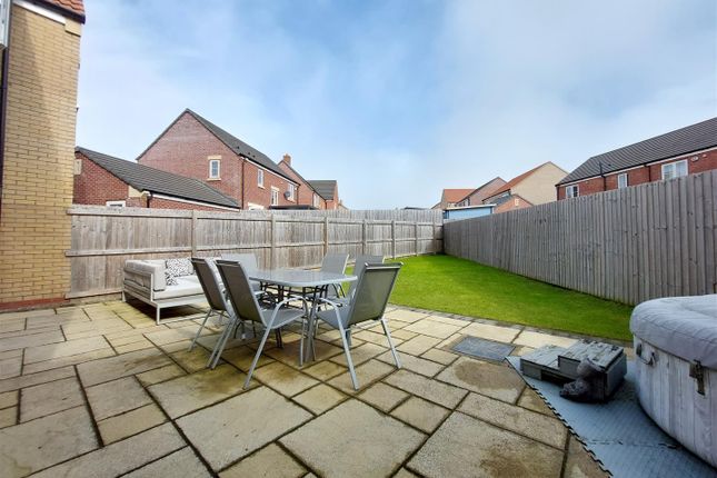 Semi-detached house for sale in Ouzel Grove, Eastfield, Scarborough