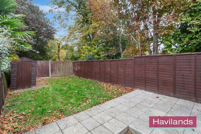 Hydefield Close-11.Jpg