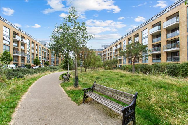 Flat 21, 9, Canalside Square, London photo 4