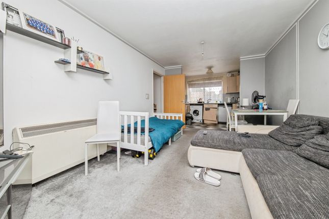 Flat 10, Abbey Court, 92, Bramford Road, Ipswich photo 4
