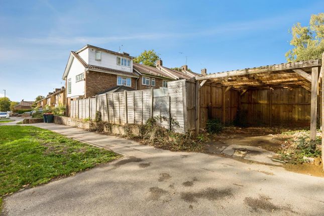 Buckswood Drive, Crawley photo 2