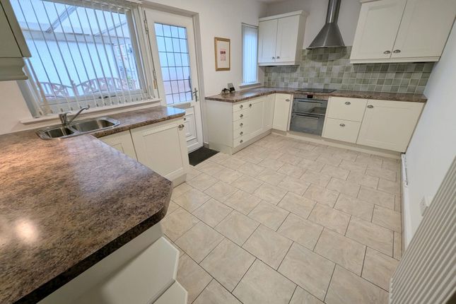 196, Brecon Road, Ystradgynlais photo 2
