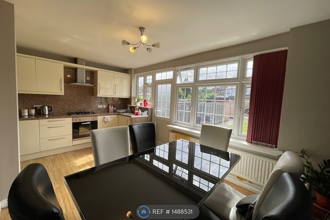 Thumbnail Detached house to rent in Craven Gardens, Ilford
