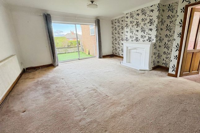 15, Hungerhill Close, Rotherham photo 4