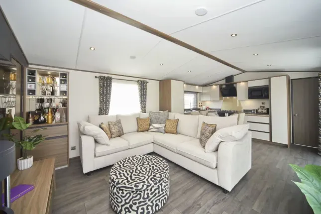 2026 Carnaby Langham, Springfield Retreat Lodge Park, Exeter photo 3