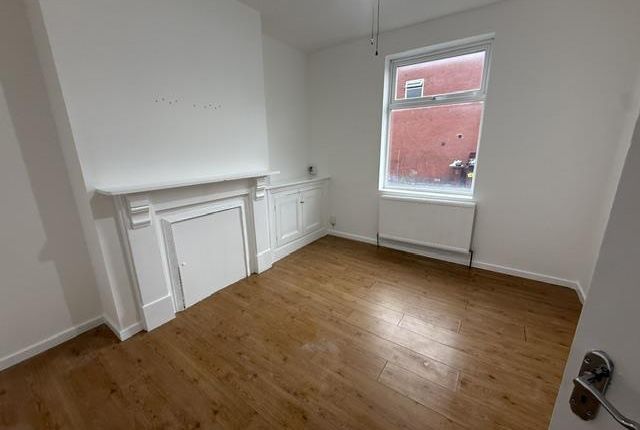 3, Howgill Street, Manchester photo 2