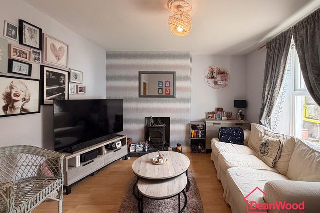 8, Peveril Terrace, Douglas photo 2