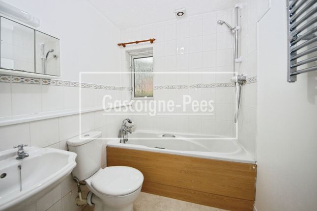 1, Kingston upon Thames photo 5