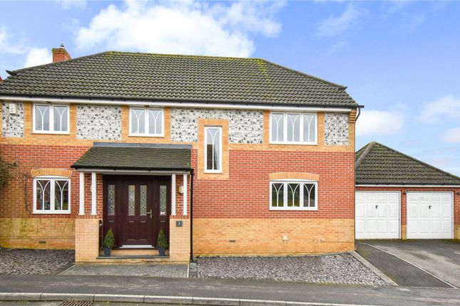 Thumbnail Detached house for sale in Blackthorn Drive, Thatcham