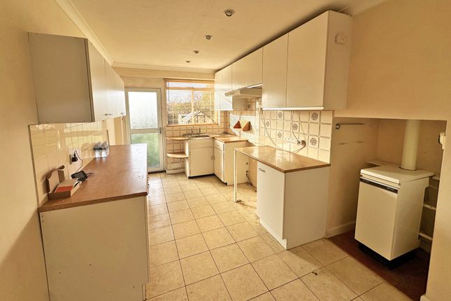 Heath View Bungalow,, Adlams Lane, Lymington photo 4