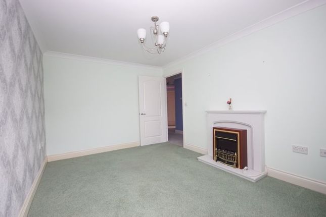 Flat for sale in Harvard Close, Lee-On-The-Solent