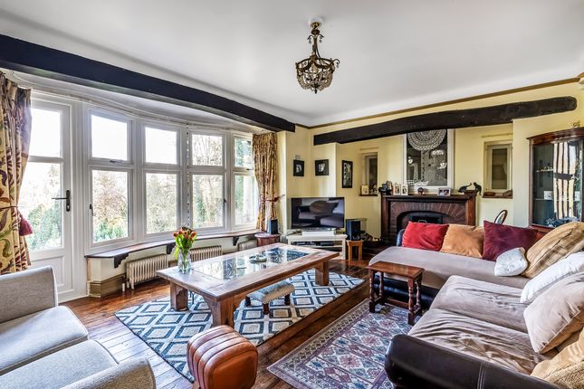 Grove House, Oxted photo 3