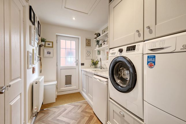 10, Lingside, Ipswich photo 5