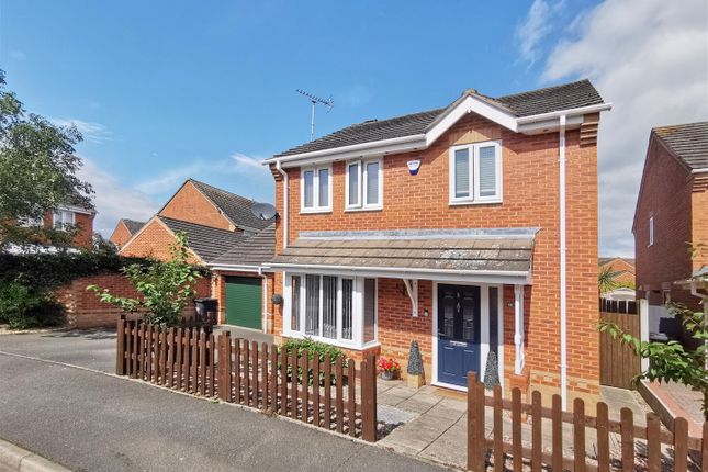 Thumbnail Detached house for sale in Rodney Close, Hilton, Derby