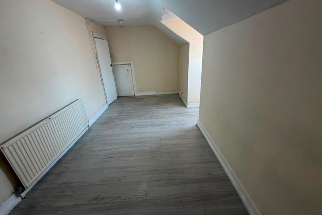 297a Romford Road, London photo 4