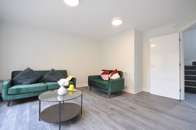 Thumbnail Town house to rent in Royce Road, Hulme, Manchester