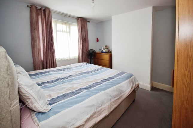 Featherby Road, Gillingham photo 5