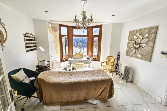 5, Victoria Road, Port Talbot photo 3