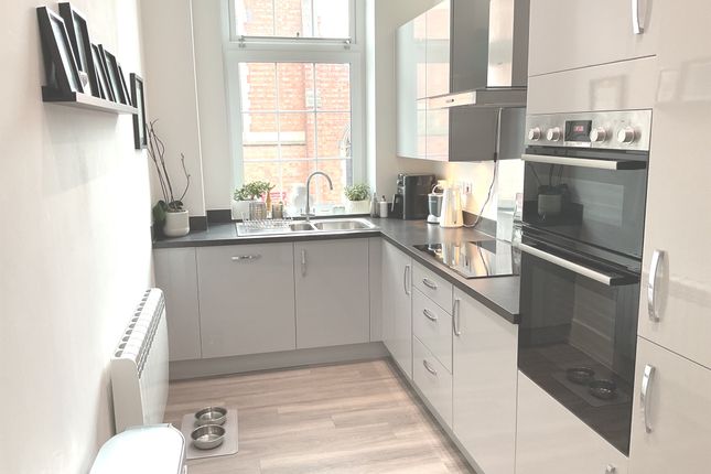 Flat 16, Constable House, 28, New Road, Stourbridge photo 3