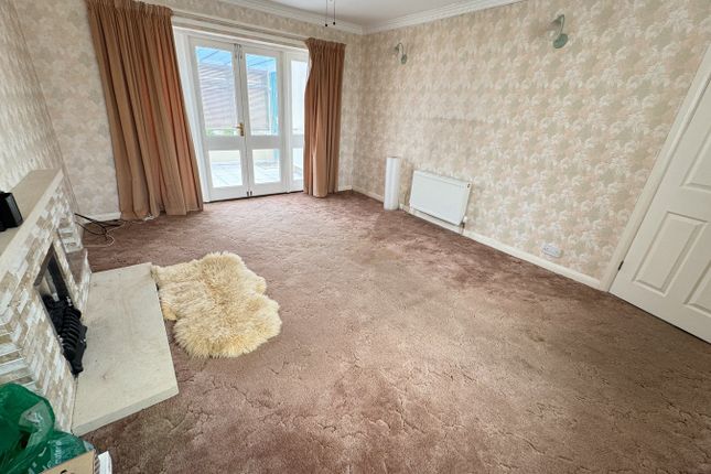 2, Layard Drive, Wimborne photo 3
