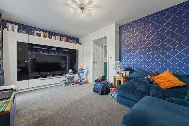 6, River Way, Ipswich photo 2