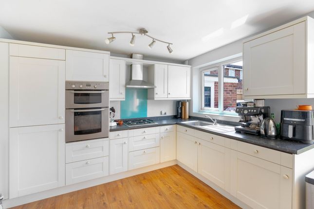 31 Worcester Avenue, Cambridge photo 4