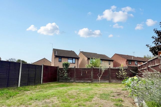 37 Luttrell Close, Taunton photo 4