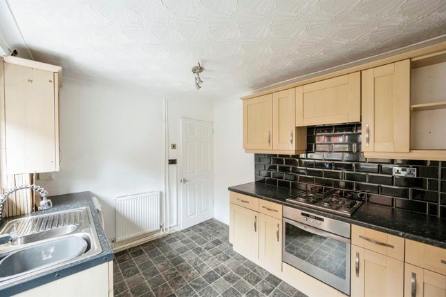 Terraced house for sale in Kings Road, Askern, Doncaster