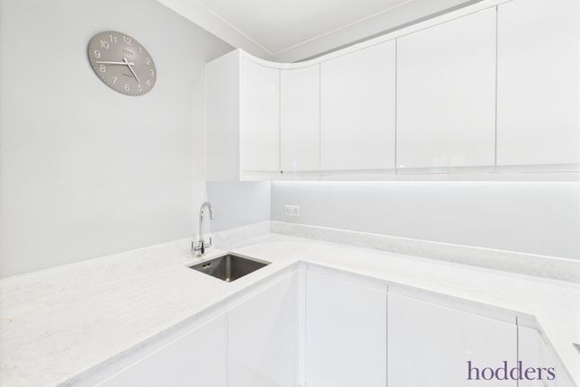 Flat 39, Bridge Court,, Springfield Meadows, Weybridge photo 2