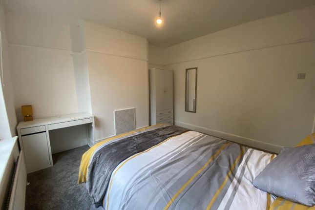 Terraced house to rent in Dominion Road, Bristol
