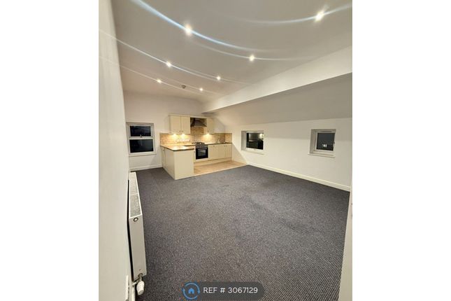 Flat, Lathom Road, Southport photo 2