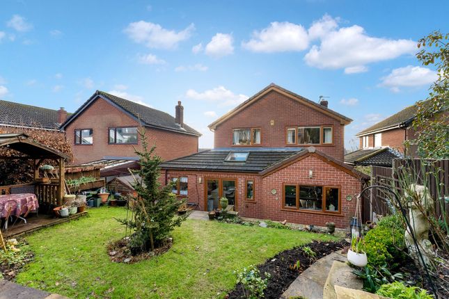 29 Briggs Fold Road, Bolton photo 2