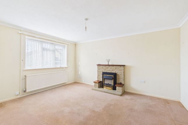 1, Wessex Rise, Somerton photo 3