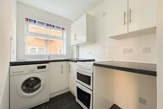 44, Pinders Road, Hastings photo 2