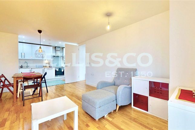 Flat 103, Elizabeth House, 341, High Road, Wembley photo 2