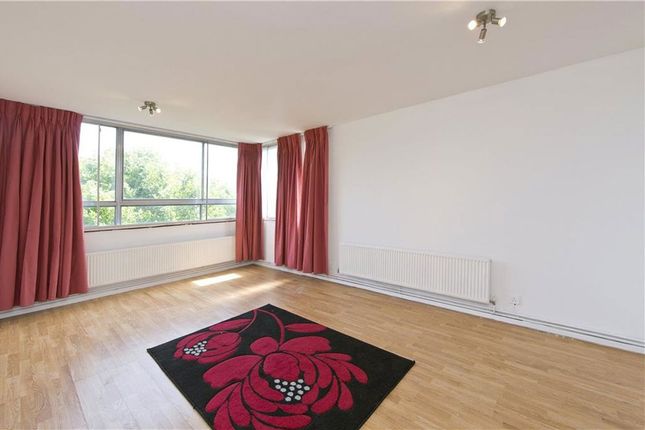 Flat 18, The Towers, Lower Mortlake Road, Richmond photo 2