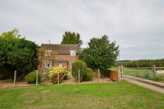 Thumbnail Detached house for sale in Main Road, Cropthorne, Pershore