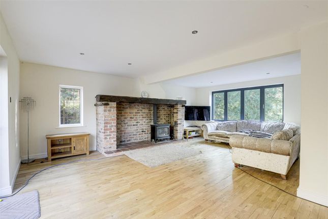146 Lambley Lane, Nottingham photo 3