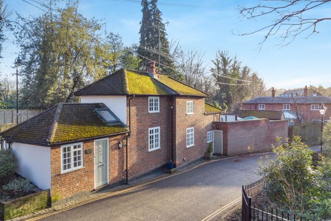 Thumbnail Detached house for sale in Abbey Mill Lane, St.Albans
