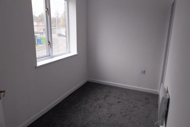 15, Cherry Tree Road, Burton On Trent photo 3