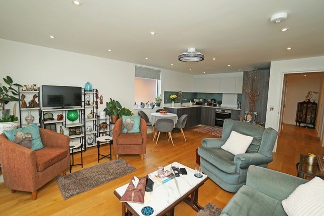 Flat 5, 312, Watersedge, Lower Swanwick, Southampton photo 5