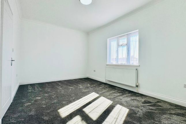 21, St. Antonys Road, London photo 3