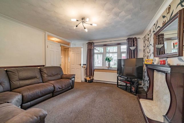 42, Cherwell Avenue, Heywood photo 2