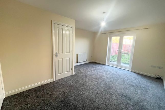 49, Horsham Road, Swindon photo 5