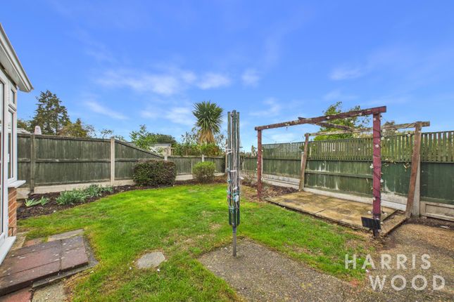 10 Laurence Close, Elmstead, Essex photo 4