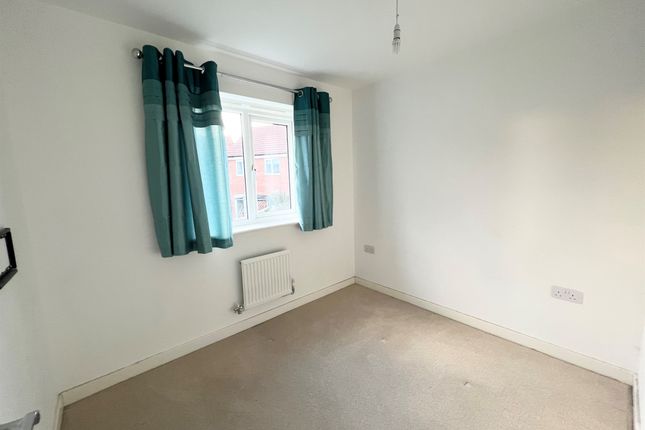 End terrace house for sale in Mosquito Grove, Hucknall, Nottingham