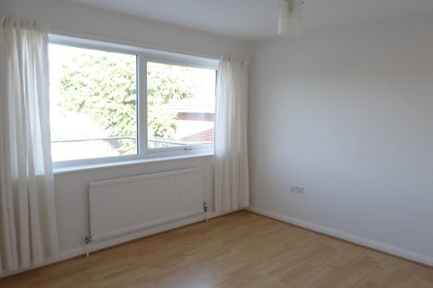 Bungalow to rent in Lindfield Close, Brighton