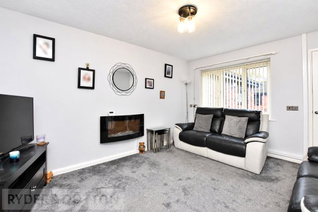 Mulberry Close, Rochdale photo 2