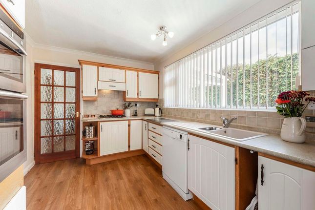 69, Worcester Road, Chichester photo 4